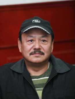 王健
